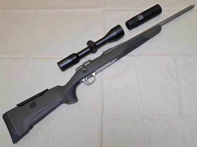 Sako 90 Finnlight Pakke 308Win, Kite B6 2-12x50i, A-Tec V2