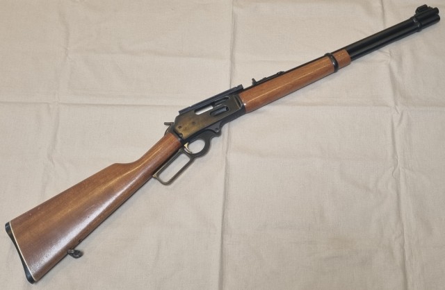 Marlin 336 kaliber 30-30. Pent brukt