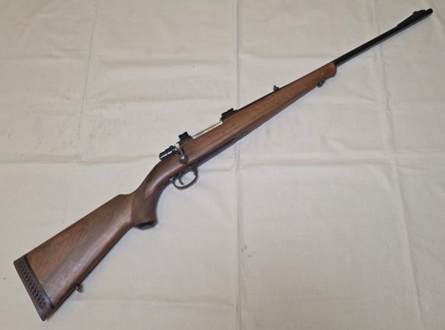 Husqvarna kaliber 9,3x62 pent brukt