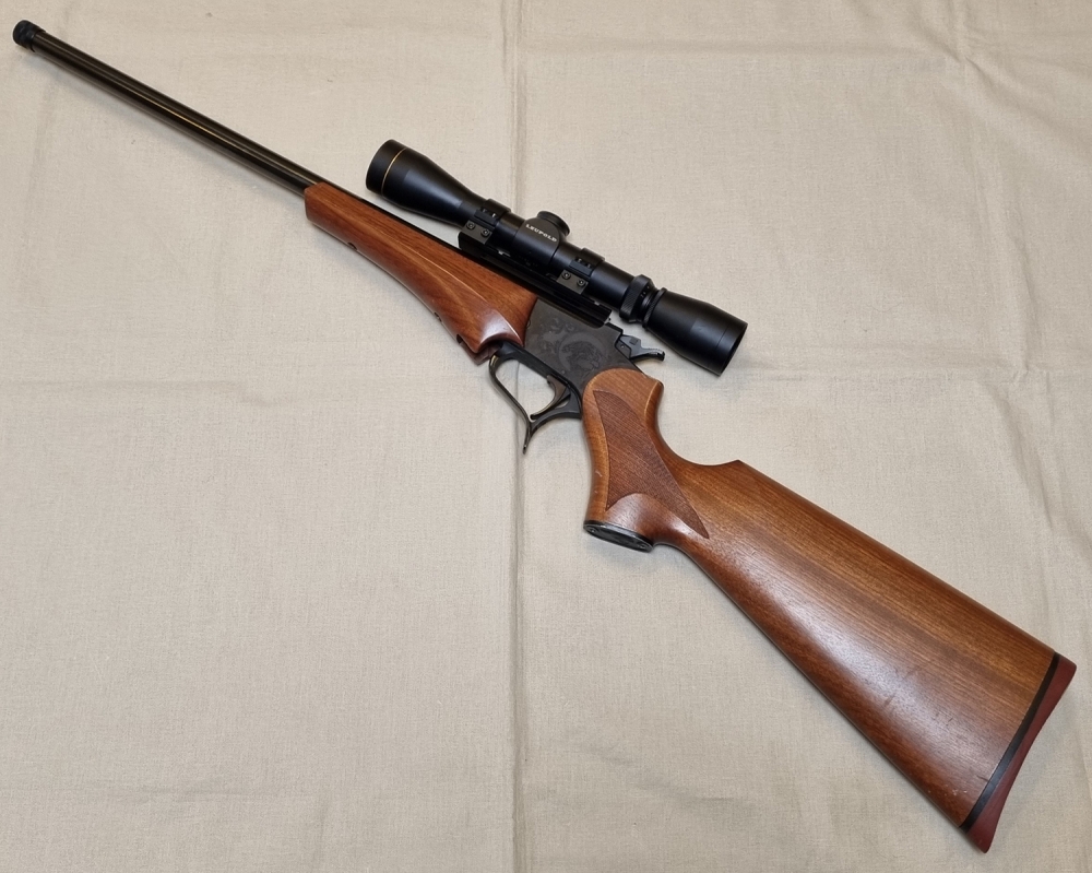 Contender Rifle 30-30 Winchester med Leuvold VX I 2-7x32.